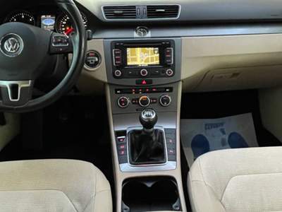 Volkswagen Passat Var. 1.6 TDI BlueMotion Tech. Blu/Azzurro usata Prato