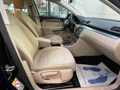 Volkswagen Passat Var. 1.6 TDI BlueMotion Tech. Blu/Azzurro usata Prato