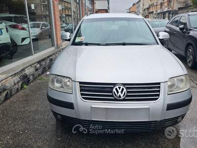Volkswagen Passat /130 CV cat Var. C.line usata Torino