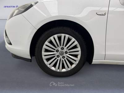 Opel Zafira Zafira Tourer 1.6 Turbo Ecom 150cv Cosmo Bianco usata Cassola
