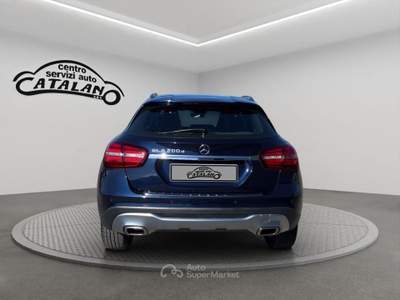 Mercedes-Benz GLA GLA 200 d Automatic Premium Blu/Azzurro usata Maniace