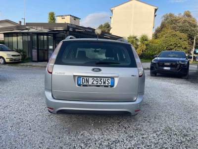 Ford Focus - SW .- TITANIUM Argento usata Massa