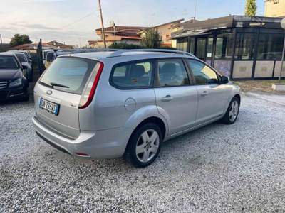 Ford Focus - SW .- TITANIUM Argento usata Massa