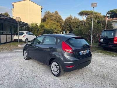 Ford Fiesta - GPL - TITANIUM Grigio usata Massa