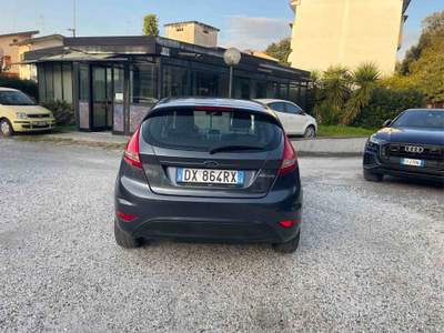 Ford Fiesta - GPL - TITANIUM Grigio usata Massa