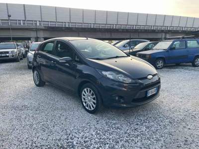 Ford Fiesta - GPL - TITANIUM Grigio usata Massa