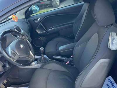 Alfa Romeo MiTo - 1.3 MJET DISTINCTIVE Nero usata Massa