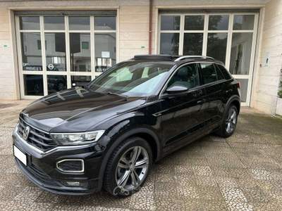 Volkswagen T-Roc 2.0 TDI SCR 150 CV DSG R-Line Nero usata Alberobello