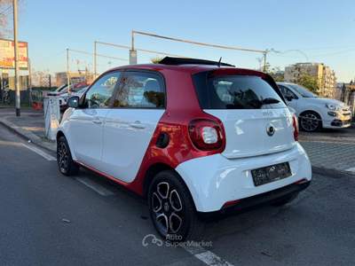 Smart ForFour 70 1.0 Passion Cabriolet Cambio manuale Bianco usata Roma