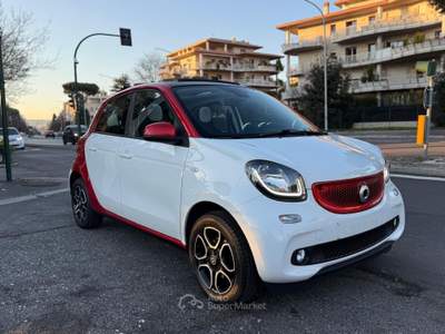 Smart ForFour 70 1.0 Passion Cabriolet Cambio manuale Bianco usata Roma