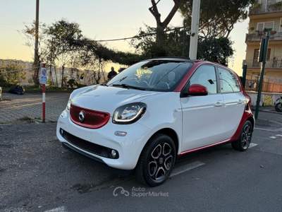 Smart ForFour 70 1.0 Passion Cabriolet Cambio manuale Bianco usata Roma