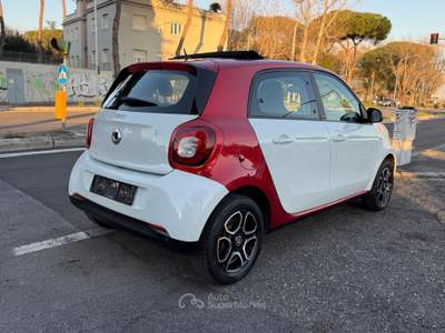 Smart ForFour 70 1.0 Passion Cabriolet Cambio manuale Bianco usata Roma
