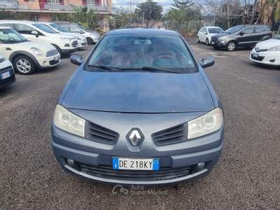Renault Mégane Mégane C-C 1.9 dCi/130CV Luxe Grigio usata Gragnano