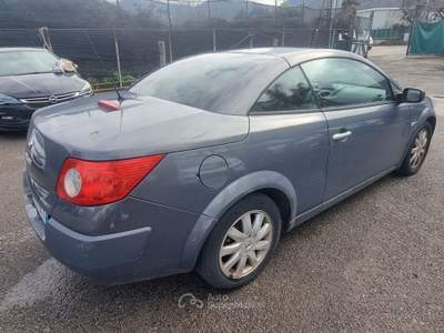 Renault Mégane Mégane C-C 1.9 dCi/130CV Luxe Grigio usata Gragnano