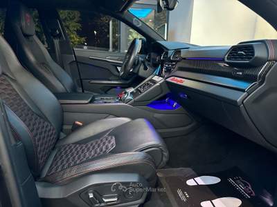 Lamborghini Urus Capsule Nero usata Prato