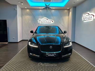 Jaguar XF Portfolio Nero usata Prato