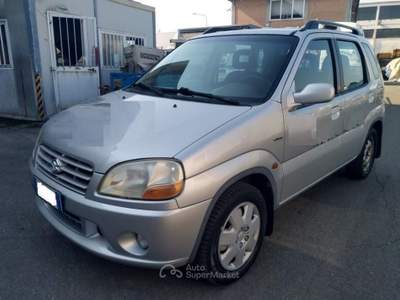 Suzuki Ignis 16V cat 4WD GL Argento usata Ferrara