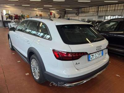 Audi A4 40 2.0 tdi mhev Business quattro 204cv s-tronic Bianco usata Cremona