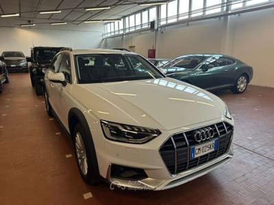 Audi A4 40 2.0 tdi mhev Business quattro 204cv s-tronic Bianco usata Cremona