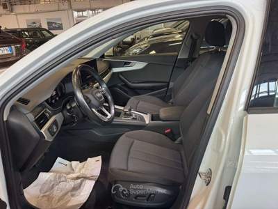 Audi A4 40 2.0 tdi mhev Business quattro 204cv s-tronic Bianco usata Cremona