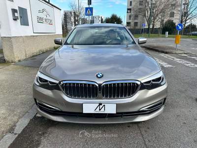 BMW Serie 5 530e 530 e Luxury - AUT/NAVI/TETTO/CAMERA360/LED/PDC/PELLE Argento usata Sesto San Giovanni