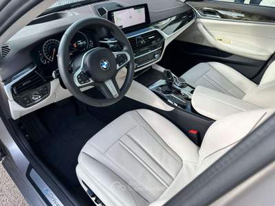 BMW Serie 5 530e 530 e Luxury - AUT/NAVI/TETTO/CAMERA360/LED/PDC/PELLE Argento usata Sesto San Giovanni