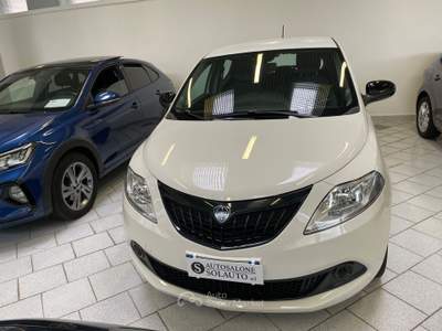 Lancia Ypsilon 5 porte S&S Hybrid Oro Bianco usata Gozzano