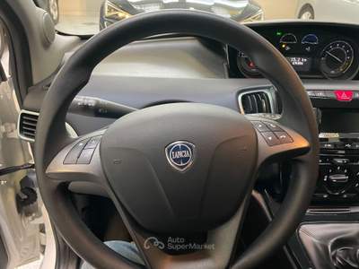 Lancia Ypsilon 5 porte S&S Hybrid Oro Bianco usata Gozzano