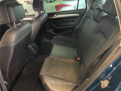Volkswagen Passat Variant 2.0 TDI DSG Elegance Executive Blu/Azzurro usata Gozzano