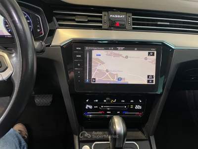 Volkswagen Passat Variant 2.0 TDI DSG Elegance Executive Blu/Azzurro usata Gozzano