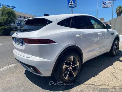 Jaguar E-Pace i4 mhev R-Dynamic INFO 3338160782 Bianco usata Fiumicino