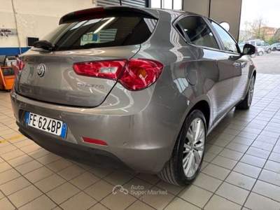Alfa Romeo Giulietta III 2016 1.6 jtdm Super 120cv Grigio usata Roma