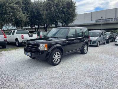 Land Rover Discovery SE Nero usata Massa