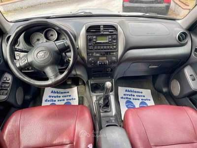 Toyota RAV4 - 4X4 INTEGRALE - PELLE Argento usata Massa