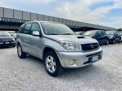 Toyota RAV4 - 4X4 INTEGRALE - PELLE Argento usata Massa