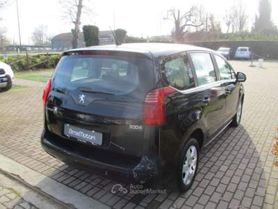 Peugeot 5008 1.6 HDi 112CV Business MOTORE 180.000 Nero usata Mogliano Veneto