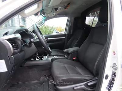 Toyota Hilux 2019 Toyota Hilux 2.4 D-4D-F Double Cab 4x4 Riscaldatore aux Bianco usata Antegnate