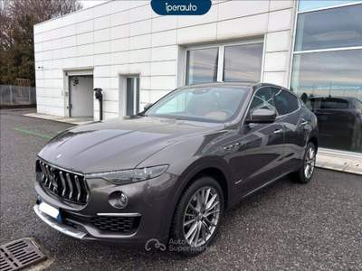 Maserati Levante 3.0 V6 Granlusso 250cv auto IVA ESPOSTA Grigio usata Bergamo