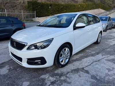 Peugeot 308 308 PureTech Turbo 110 S&S SW Act. Pack Bianco usata Agnone