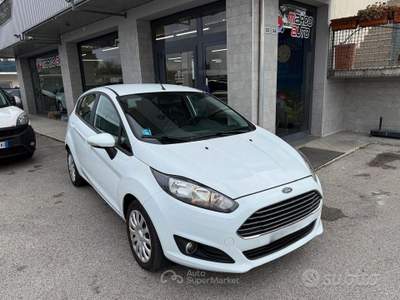 Ford Fiesta 1.2 Benzina Neopatentati usata Chiarano