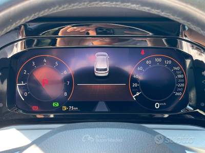 Volkswagen Golf EVO DSG Life usata Pomezia
