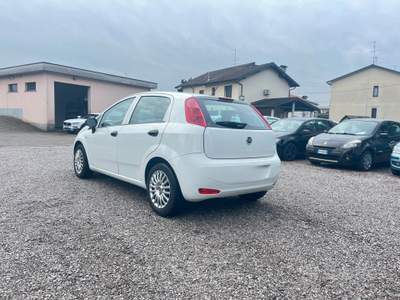 Fiat Punto II S&S 95 CV 5 porte Street NEO Bianco usata Bulgarograsso