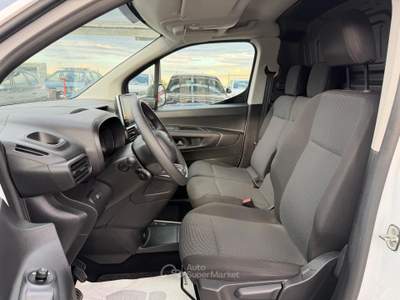 Citroen Berlingo CITRO BERLINGO VAN M 1.5 BLUEHDI 100CV S&S 2P. Berlingo van M 1.5 bluehdi 100cv S&S 2p. Bianco usata Roma