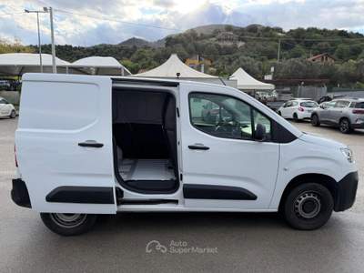 Citroen Berlingo CITRO BERLINGO VAN M 1.5 BLUEHDI 100CV S&S 2P. Berlingo van M 1.5 bluehdi 100cv S&S 2p. Bianco usata Roma