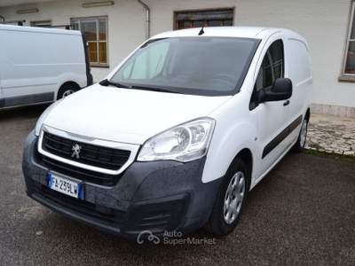 Peugeot Partner BlueHDi 100CV FURGONE 3 POSTI NON C'E' IVA DA AGG. Bianco usata COMACCHIO