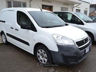 Peugeot Partner BlueHDi 100CV FURGONE 3 POSTI NON C'E' IVA DA AGG. Bianco usata COMACCHIO