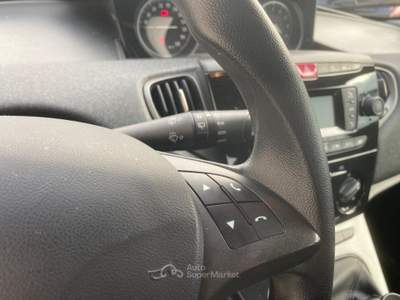 Lancia Ypsilon 1.0 FireFly 5 porte S&S Hybrid Ecochic Gold Blu/Azzurro usata Oderzo
