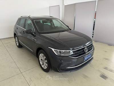 Volkswagen Tiguan 1.5 TSI ACT Life Grigio usata Alba