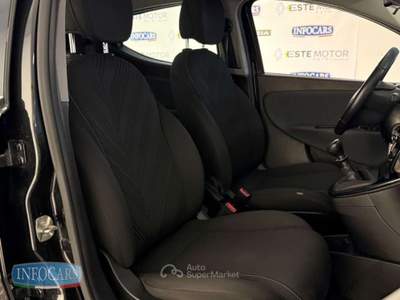 Lancia Ypsilon 1.0 FireFly 70 CV Hybrid Gold - PROMO Nero usata Este