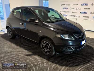 Lancia Ypsilon 1.0 FireFly 70 CV Hybrid Gold - PROMO Nero usata Este